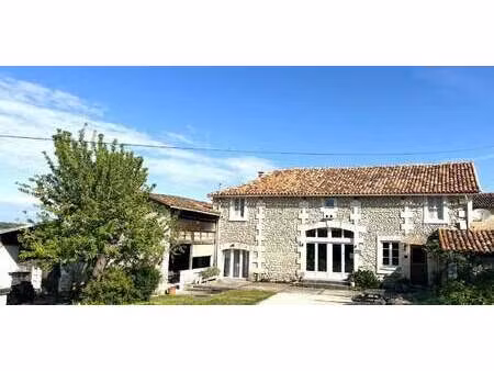 maison avec piscine nanteuil-auriac-de-bourzac (24)