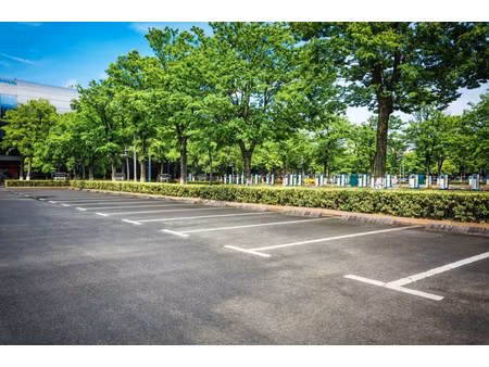 parking sécurisé en extérieur secteur ville d'automne