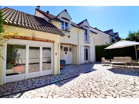 vente maison 5 pièces 172 m² à fourqueux (78112)  1 010 000 €