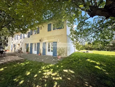 vente propriété 6 pièces 234 m² à raphèle-lès-arles (13280)  935 000 €