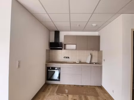 location appartement 2 pièces 55 m² à lacapelle-marival (46120)  650 €