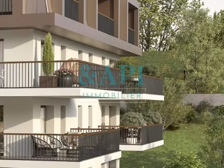 vente appartement 4 pièces 90 m² à evian-les-bains (74500)  560 000 €