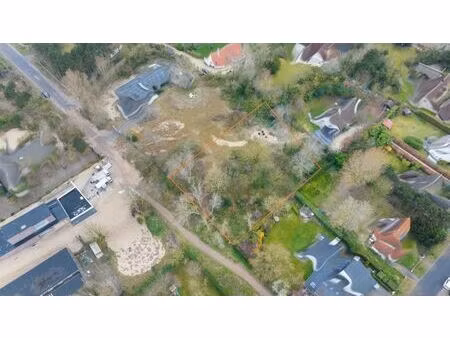 très joli terrain à bâtir à sint-idesbald.