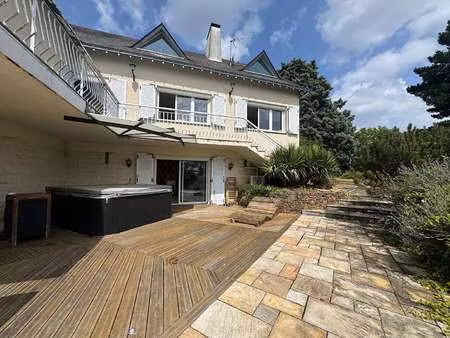 vente maison à beaucouzé (49070) : à vendre / 290m² beaucouzé