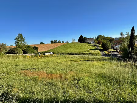 cunac - beau terrain de 1359 m2 avec vue sur les champs.