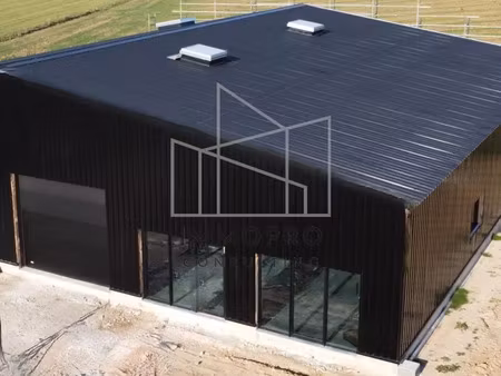 a louer / local commercial et activites 365 m2 neuf / isnea