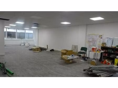 vente bureau 1 pièce 299 m² pontoise (95000)