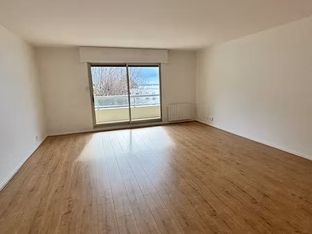 location appartement 4 pièces 93 m² à sainte-adresse (76310)  1 230 €