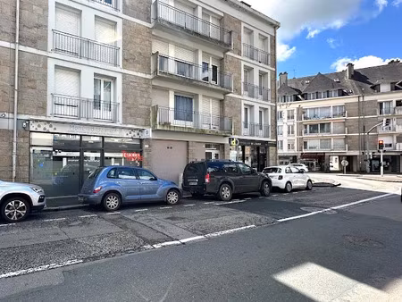 location locaux professionnels 4 pièces 67 m² à quimper (29000)  900 €