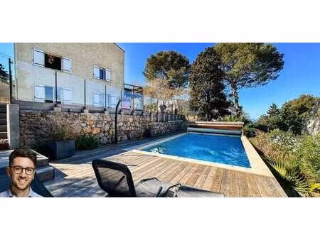 villa avec piscine et terrasse mont saint clair-hôtel de ville - sète (34)