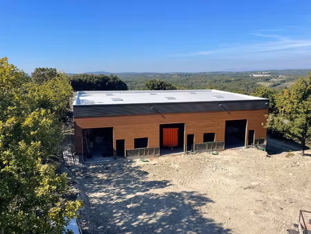 grignan  entrepôt neuf dune surface utile de 540 m2 sur une