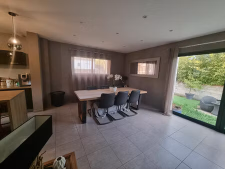 maison moderne à vendre à gignac-la-nerthe - 4 chambres  107 m²