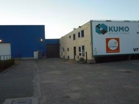 groot magazijn/garage/opslagruimte