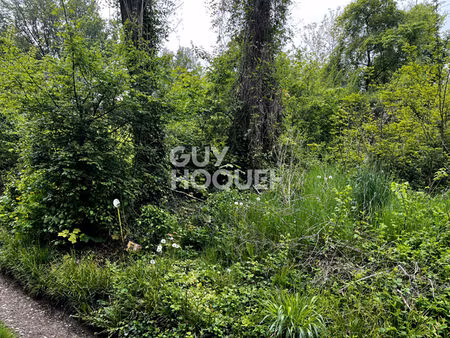 terrain à bâtir de 650 m² pour les ambitieux  les audacieux...ou les amoureux du défi.