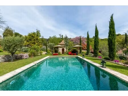 maison de luxe à vendre à figanières