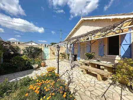 vente maison viager à nîmes (30000) : à vendre viager / 57m² nîmes