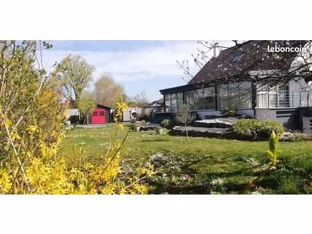 maison 6 pièces de 160 m² à savigny le sec