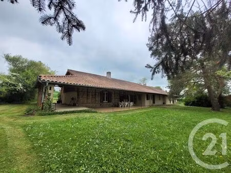 maison à vendre - 5 pièces - 150 m2 - la chapelle thecle - 71 - bourgogne