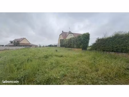 terrain 460 m² crecy sur serre