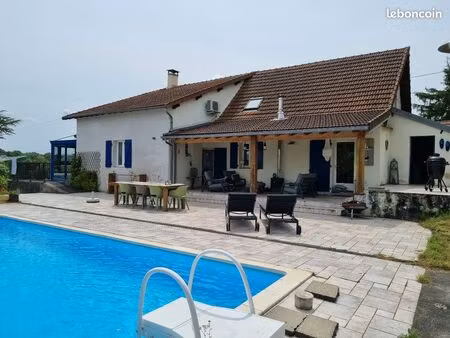 longère 7 pièces 138 m²