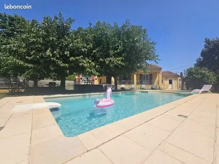 villa 6 pièces 172 m²