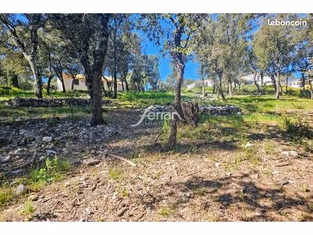 terrain 2214 m² le thoronet