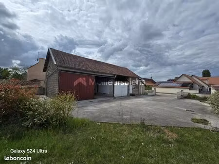 hangar 4 pièces 180 m²