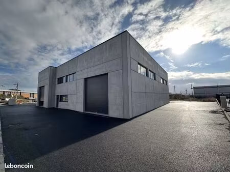 local 500 m² puget-sur-argens