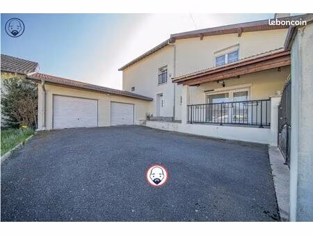 propriété 10 pièces 235 m²