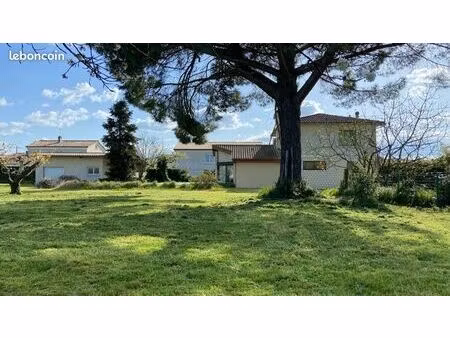 maison 5 pièces 125 m2 avec terrain arboré 5000 m2