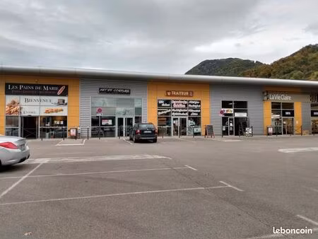 local commercial 100 m²