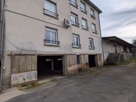 immeuble 303 m² lubersac