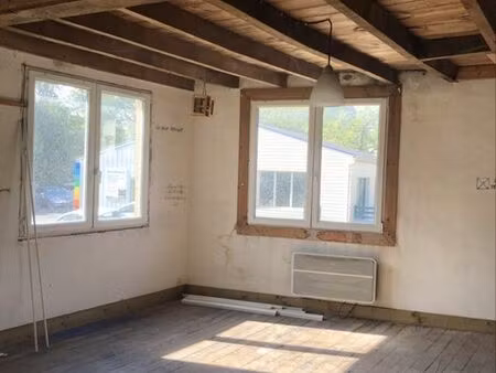 inconnu 3 pièces saint-aubin-des-châteaux