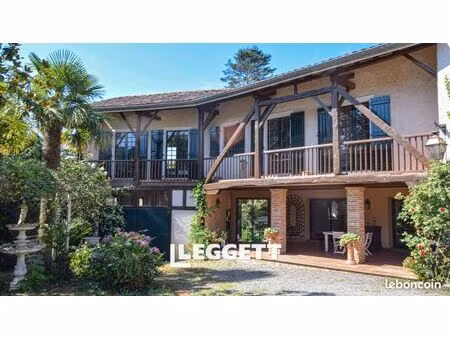 maison 10 pièces 285 m²