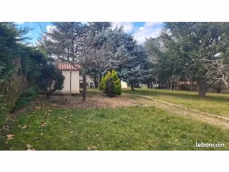 terrain 1 501 m² chateauneuf