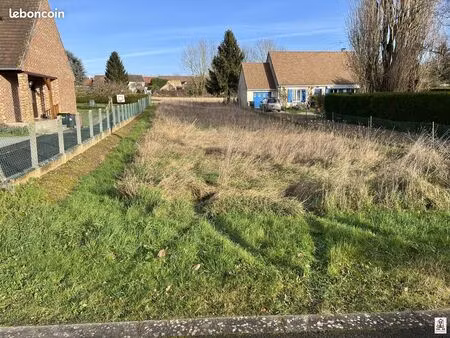 terrain 995 m² nointel