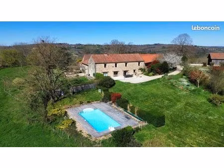 maison 13 pièces 440 m²