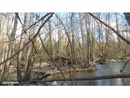 terrain 2 345 m² airvault