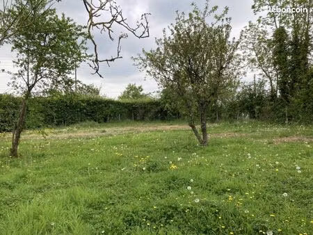 terrain 606 m² longnes