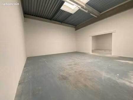 local bureaux 389 m²