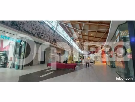 local commercial 80 m²