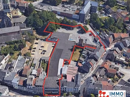 exceptionnel immeuble de plus de 2.700m² en plein centre8
