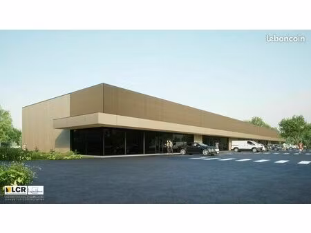 local commercial 1 592 m²