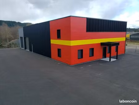 bâtiment industriel