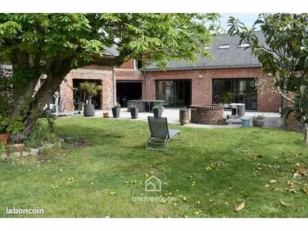 longère 6 pièces 219 m²