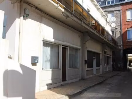 immeuble 12 pièces 460 m²