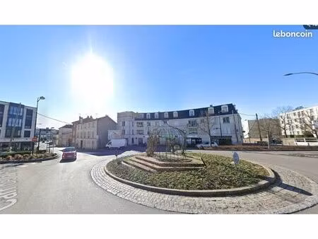 boutique 172 m² le chesnay rocquencourt