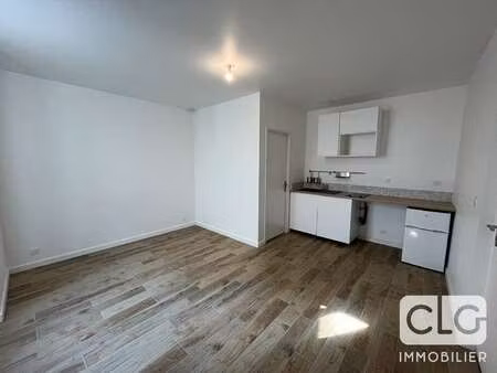location appartement t1 à concarneau (29900) : à louer t1 / 20m² concarneau