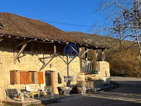 maison lhuis 3 pièce(s)