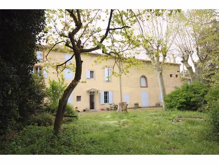 maison de caractere en pierres avec gite